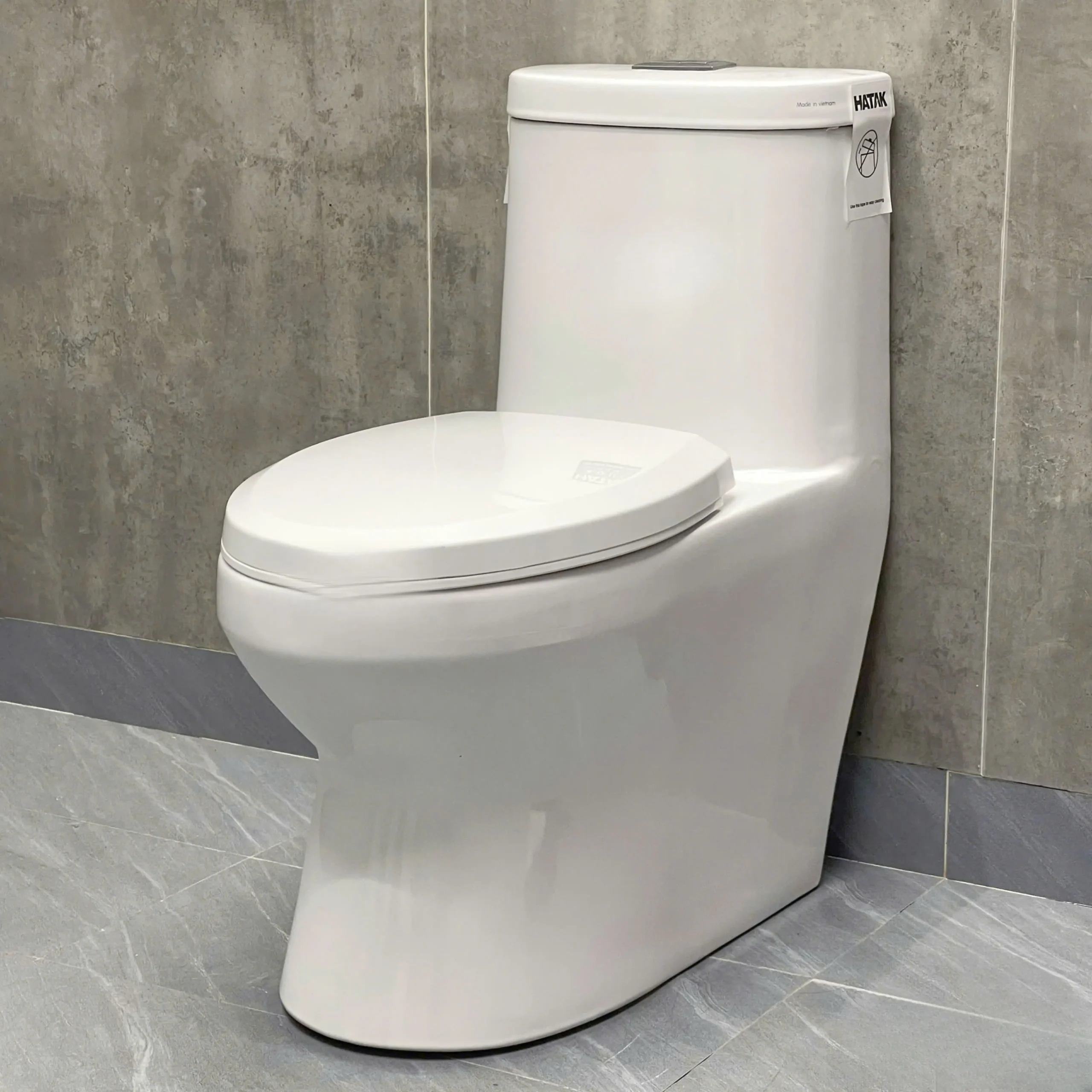 Bồn Cầu 1 Khối Men Sứ Trắng ST-BC108